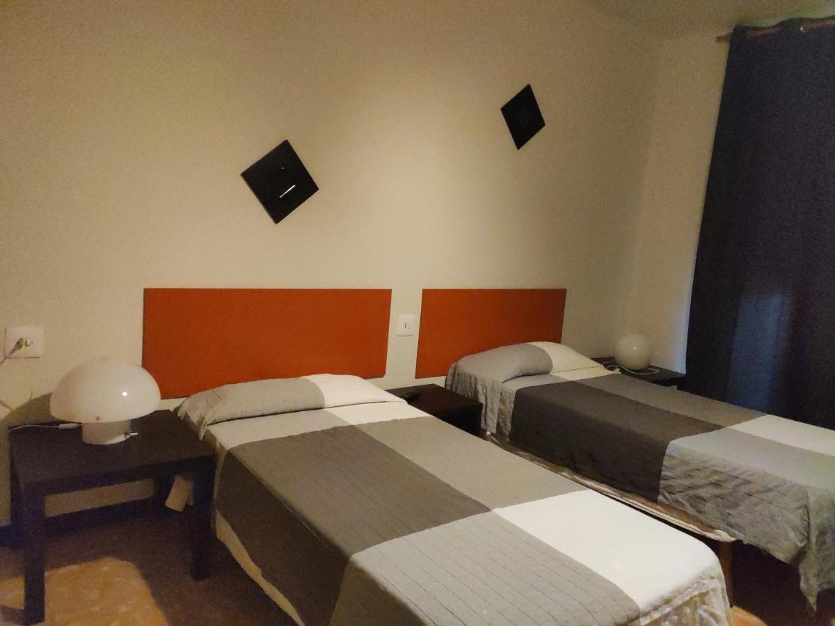 Fonda Ca La Maria Hotel Avinyo Luaran gambar